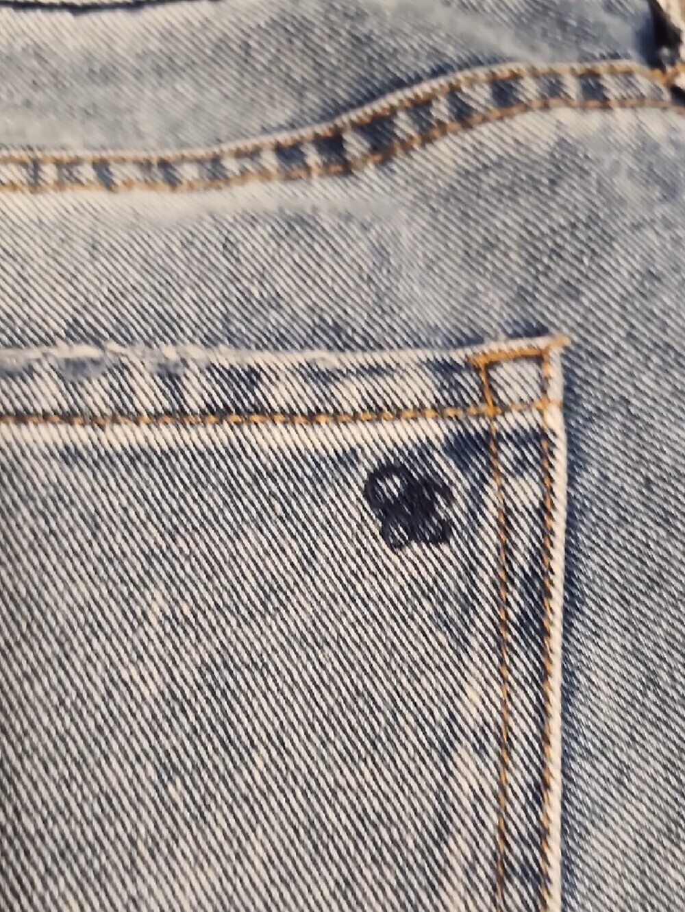 Jessica Simpson Light Washed Distressed Boyfriend Jeans - Picture 12 of 15